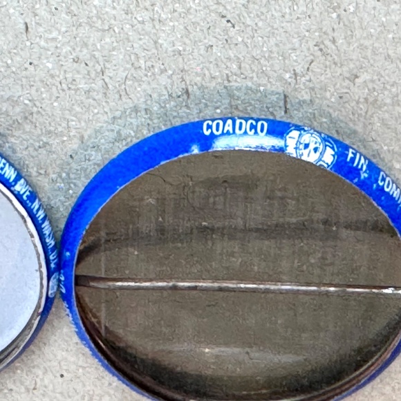 President Nixon - Vintage Political Pinback Buttons - Picture 7 of 9